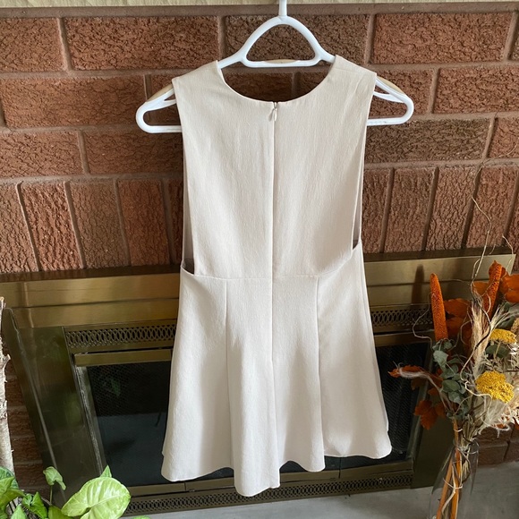 Wilfred Montbrun Dress - Picture 2 of 5